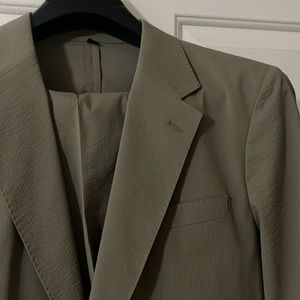 Jcrew olive seersucker suit - 41r new w tags
